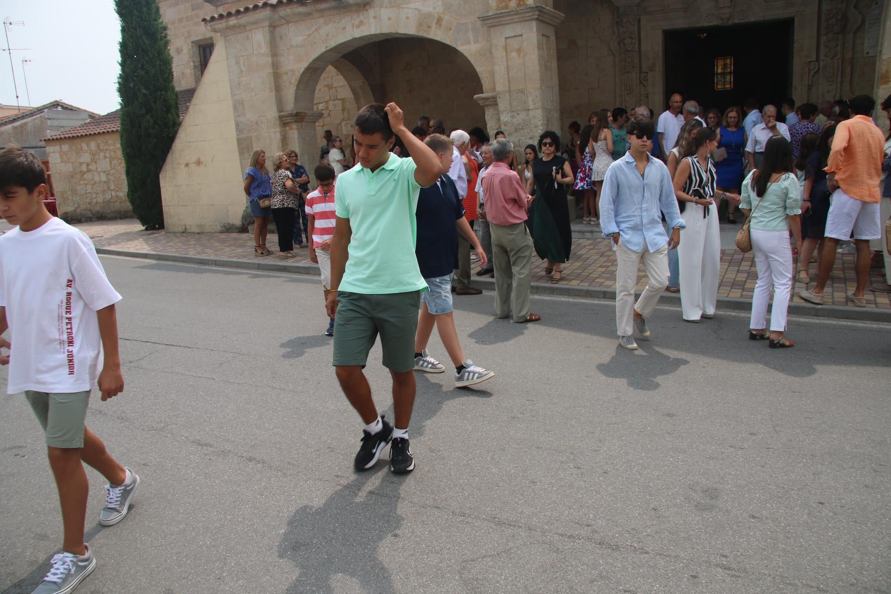 Calzada de Valdunciel llena sus calles para arropar a Santa Elena