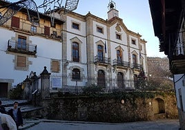 Imagen del Ayuntamiento de Candelario.