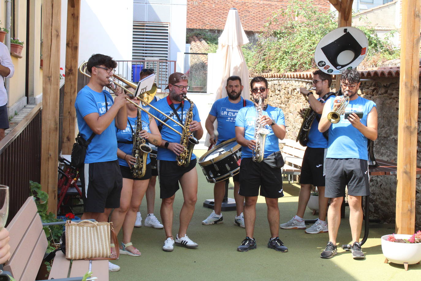 Guijuelo rinde homenaje a los mayores en el final de sus fiestas