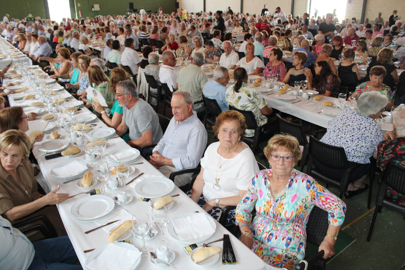 Guijuelo rinde homenaje a los mayores en el final de sus fiestas