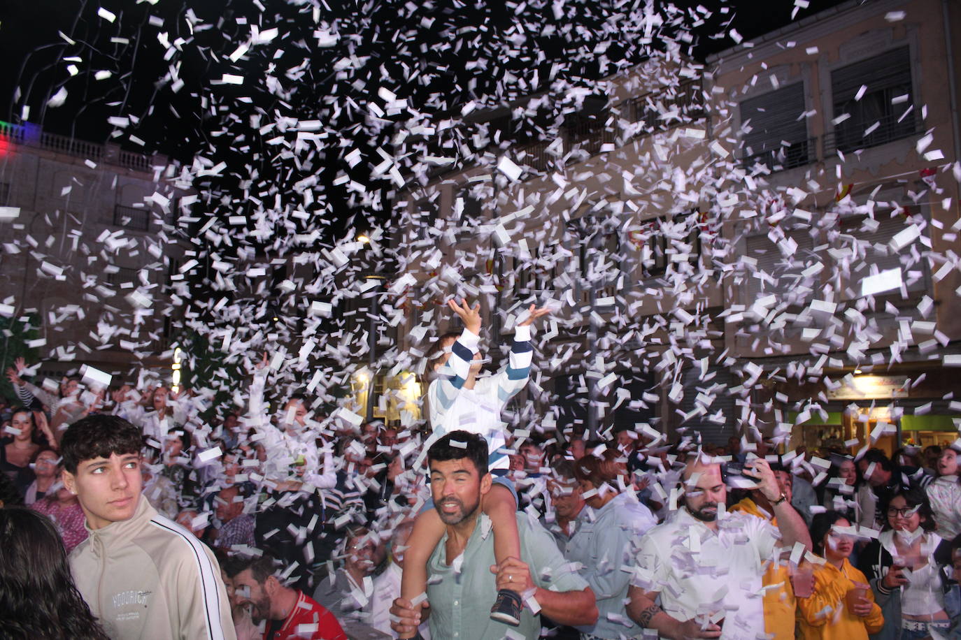 París de Noia cierra las fiestas de Guijuelo con un intenso espectáculo