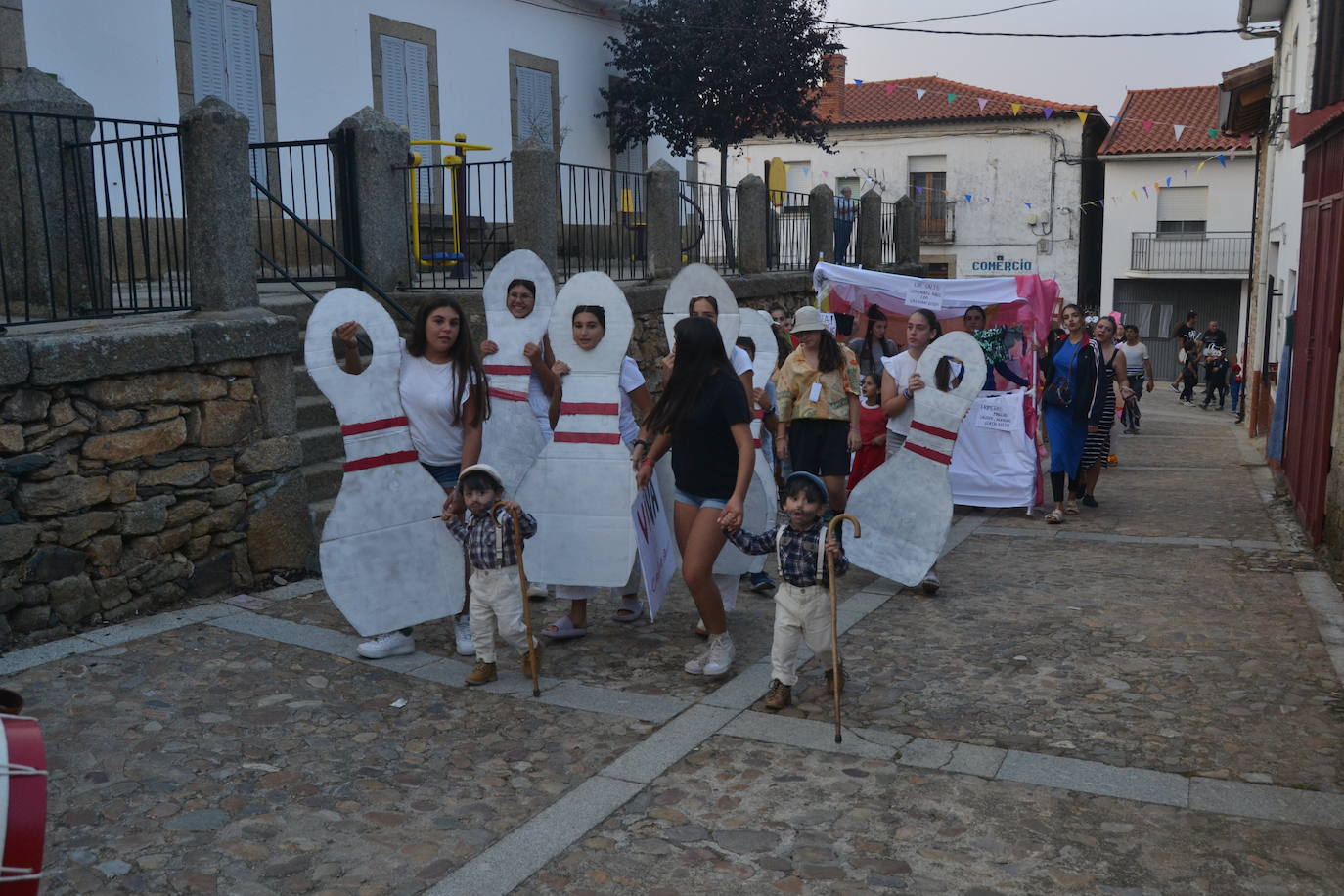 Los vecinos de El Cabaco, estrellas de las fiestas