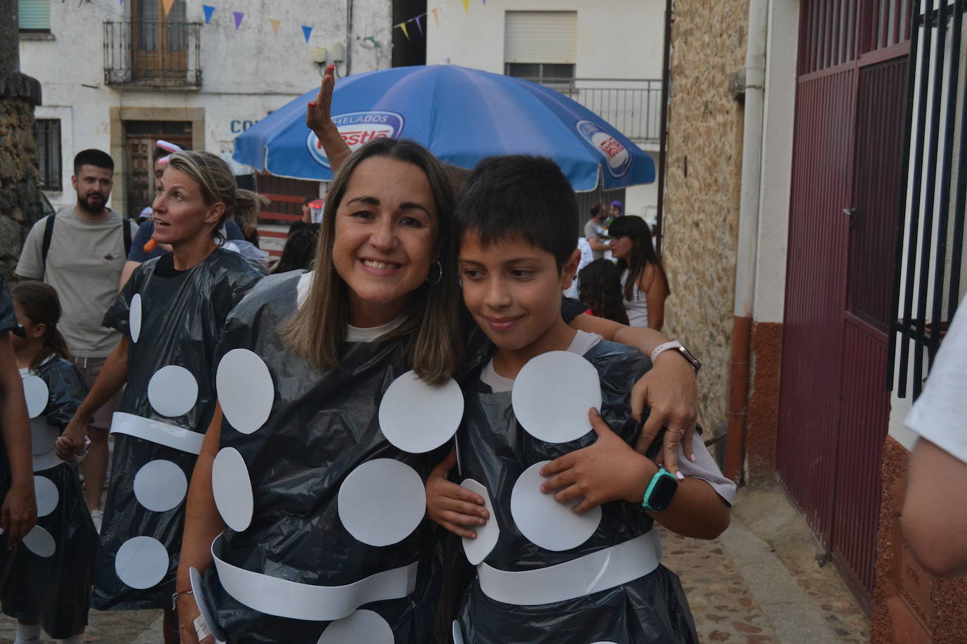 Los vecinos de El Cabaco, estrellas de las fiestas