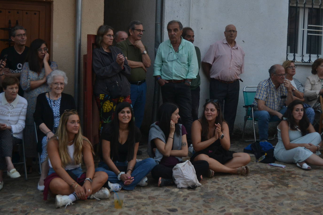 Los vecinos de El Cabaco, estrellas de las fiestas