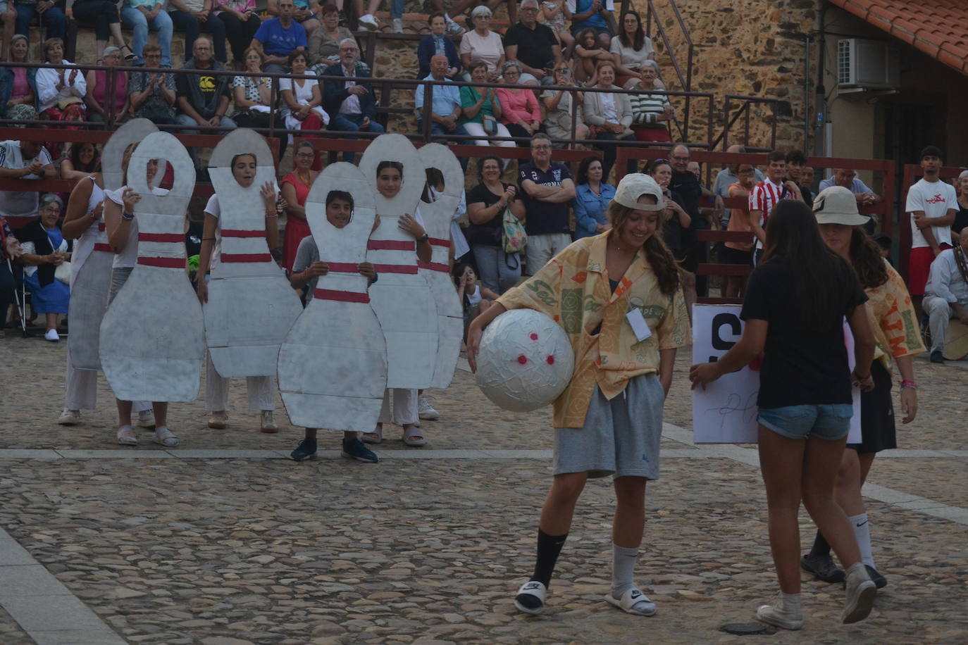 Los vecinos de El Cabaco, estrellas de las fiestas