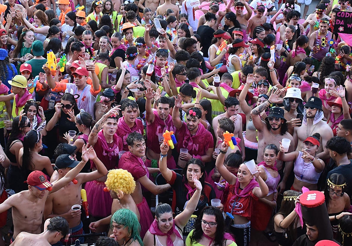 Instantes vividos en el chupinazo de San Roque 2025.