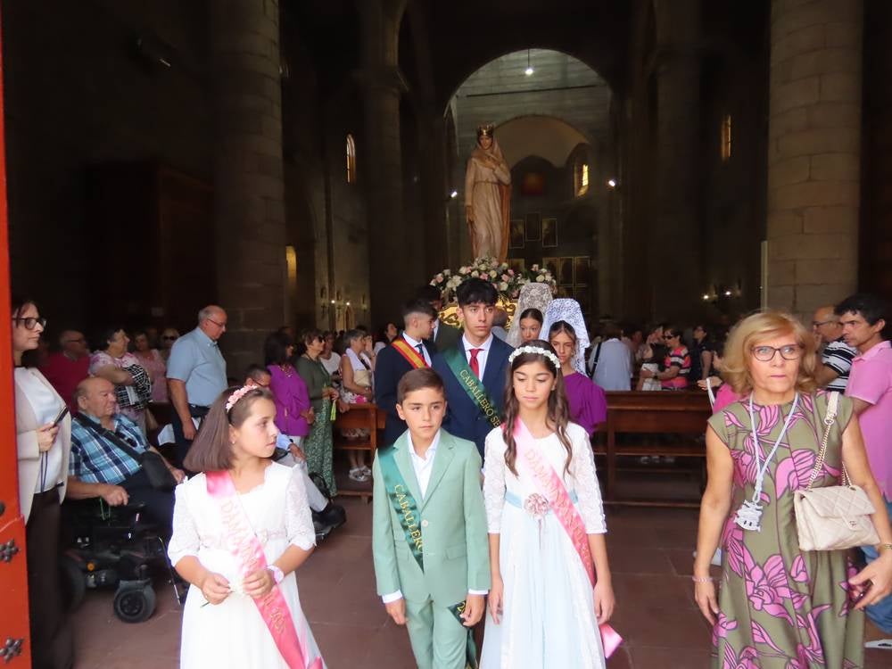 Himnos para Santa María Reina en Peñaranda de Bracamonte