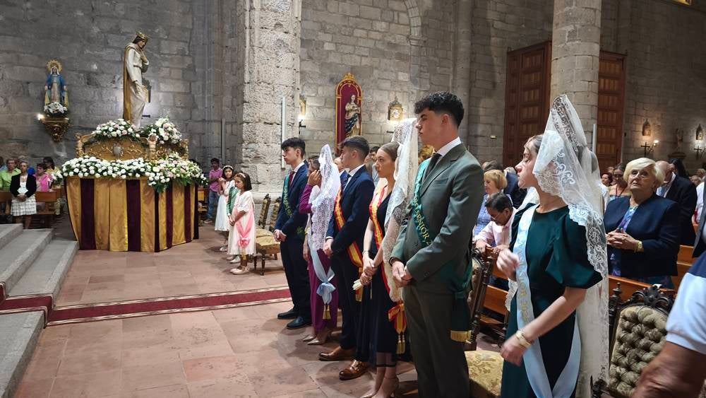 Himnos para Santa María Reina en Peñaranda de Bracamonte