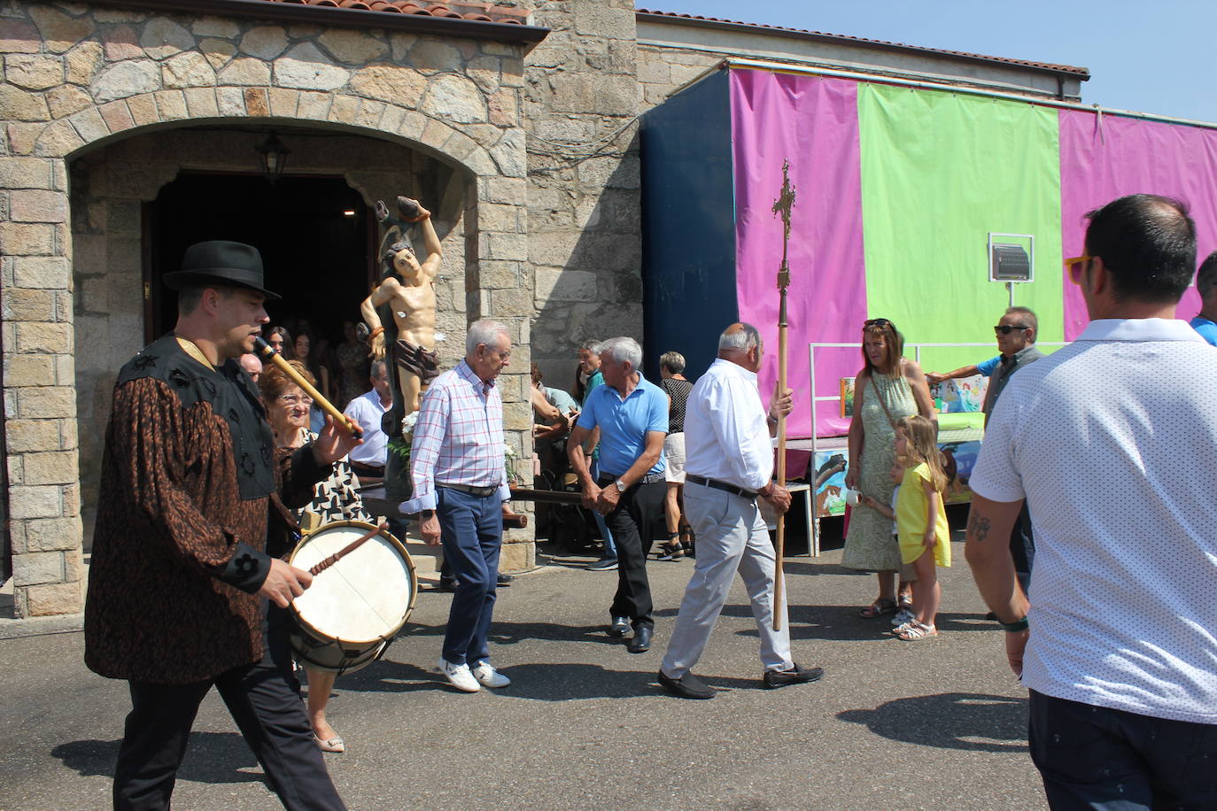 San Sebastián bendice a los vecinos de Cipérez