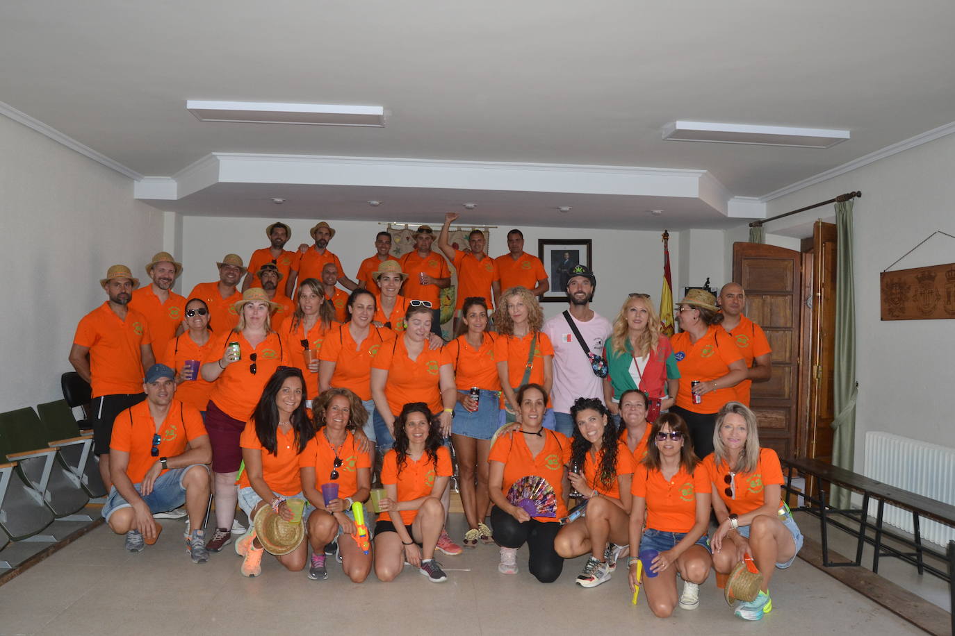 La fiesta se desata con las peñas de Lumbrales