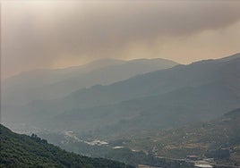Vista del incendio, en Jerte, Cáceres.