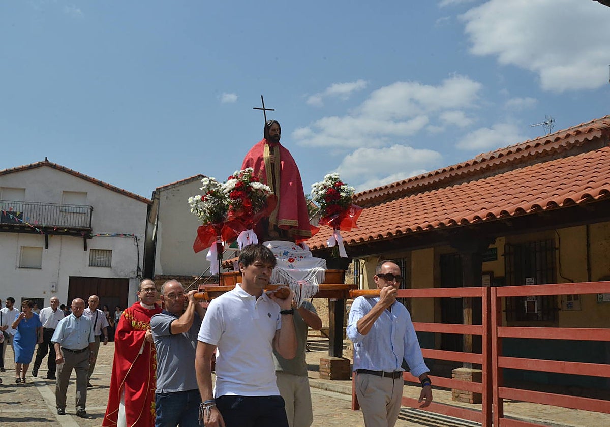 Tradición y fervor por San Juan Bautista en El Cabaco