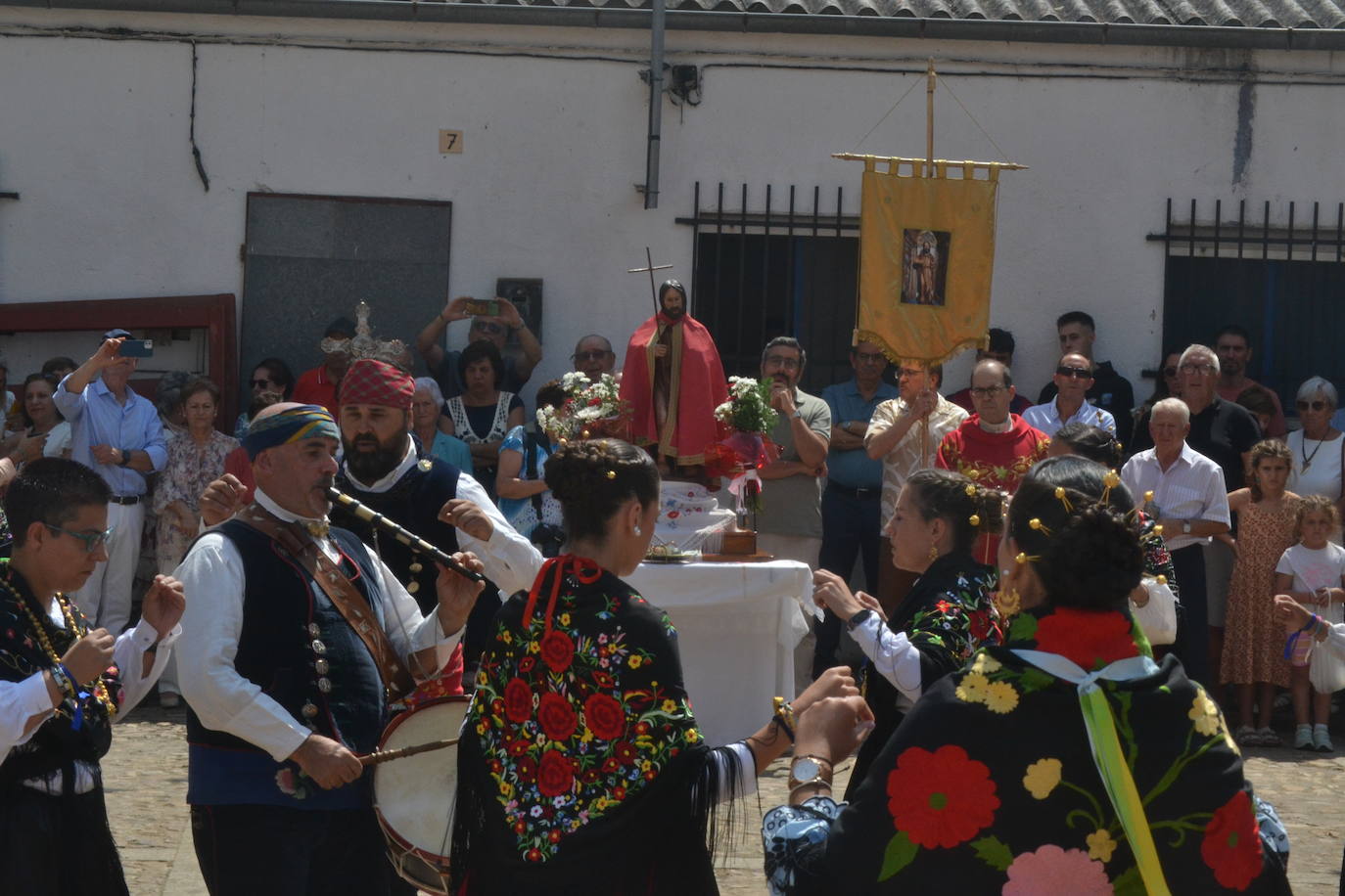 Tradición y fervor por San Juan Bautista en El Cabaco