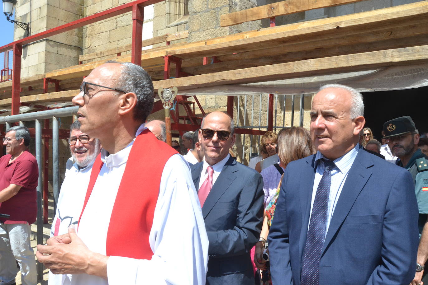 San Bartolo recibe el calor de los vecinos de Aldeadávila