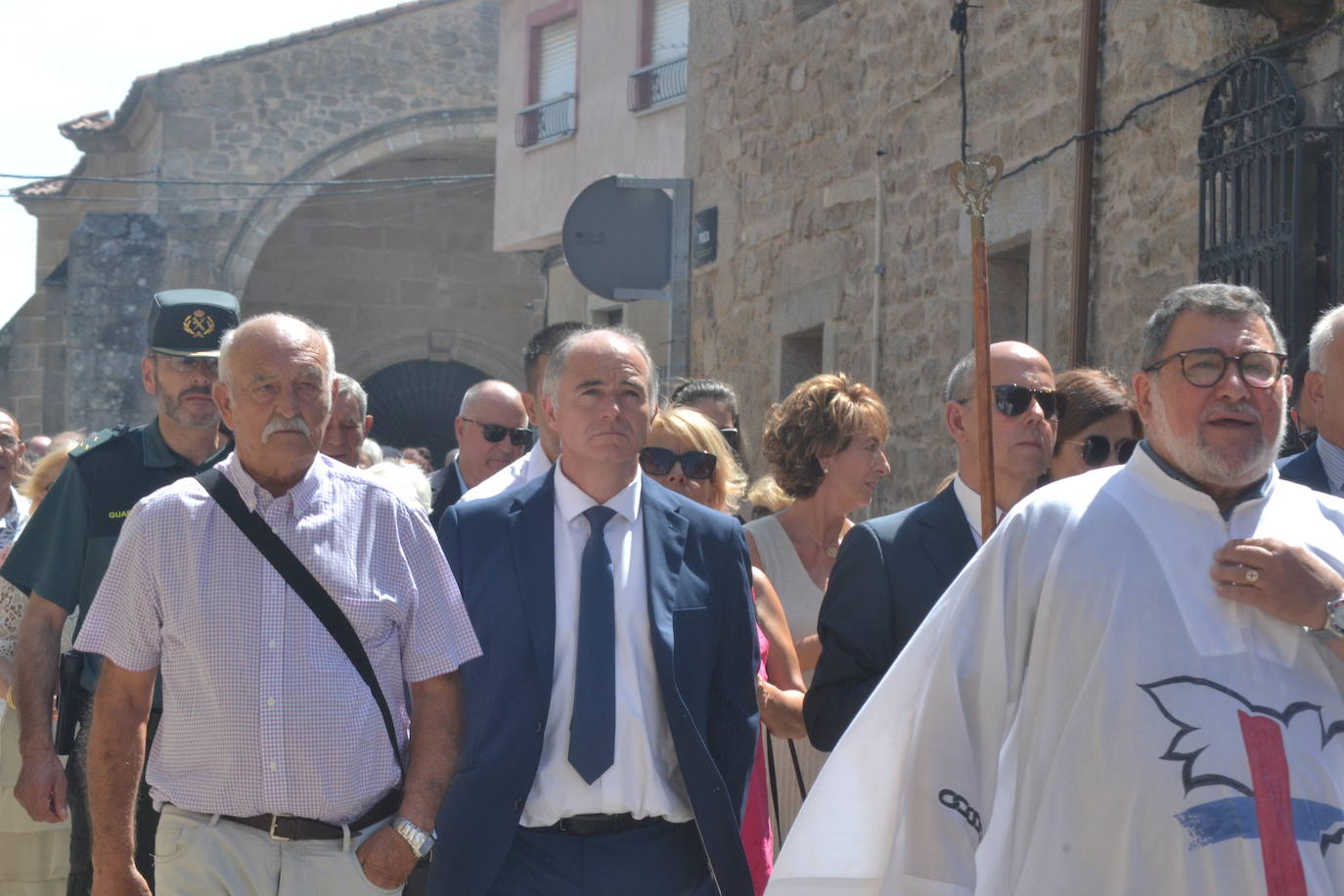 San Bartolo recibe el calor de los vecinos de Aldeadávila
