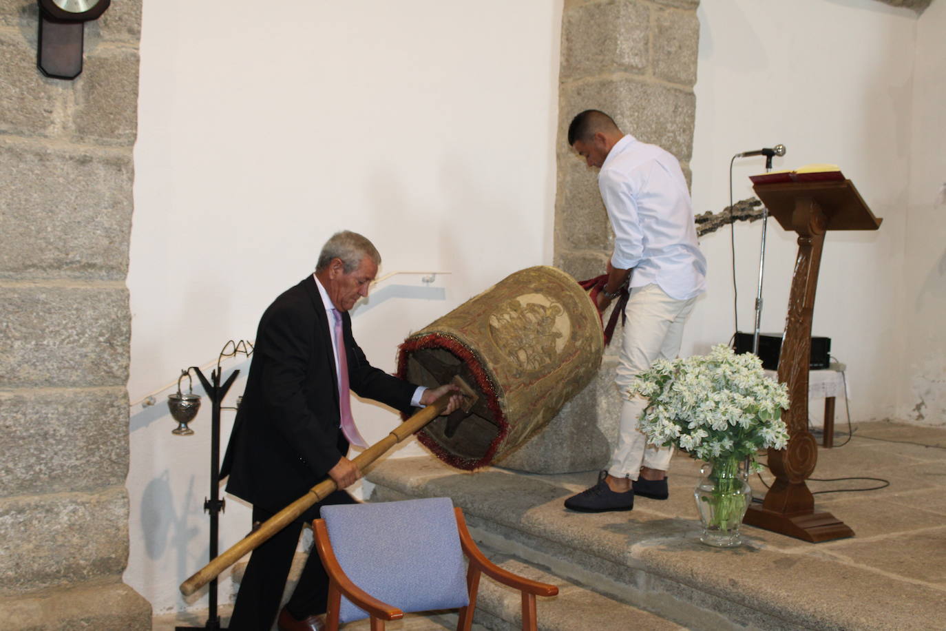 Los Santos acompaña a San Bartolo en el día grande de su fiesta