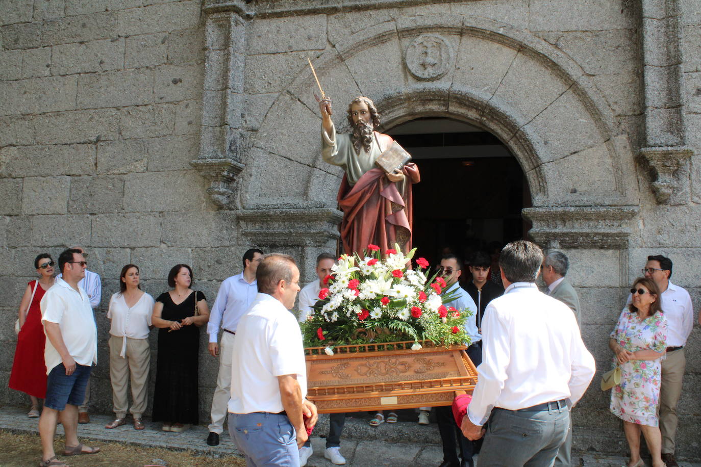 Los Santos acompaña a San Bartolo en el día grande de su fiesta