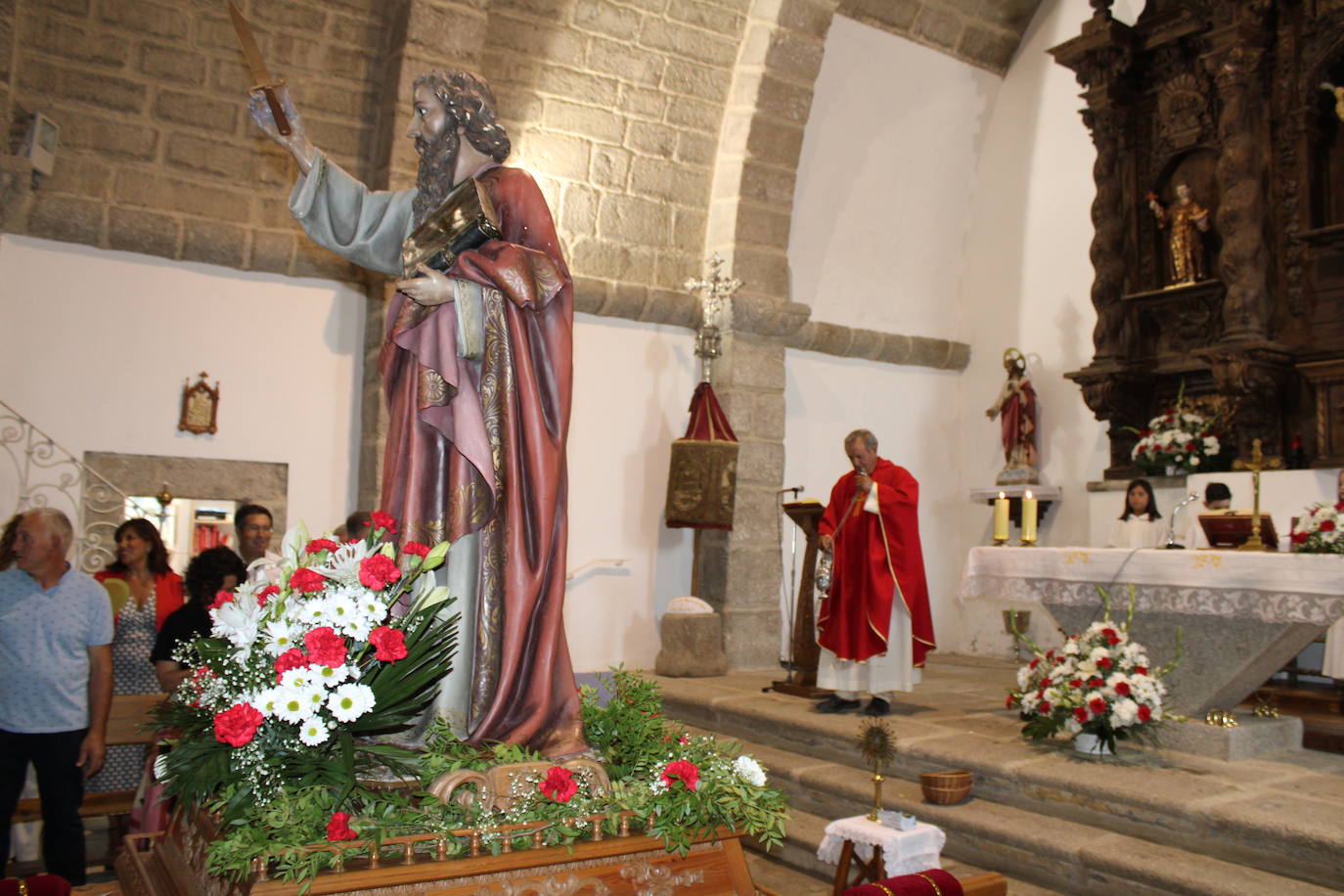Los Santos acompaña a San Bartolo en el día grande de su fiesta