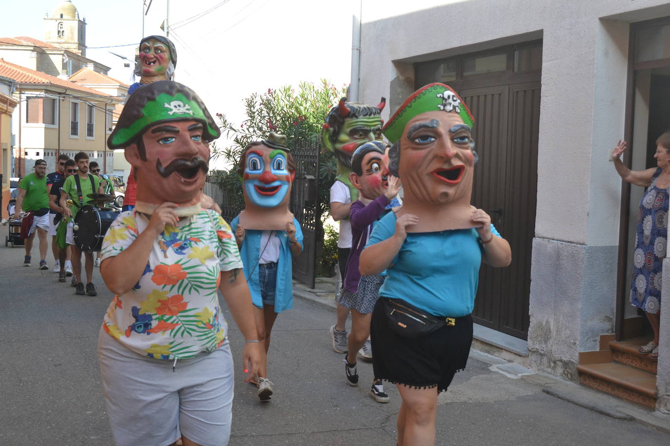 Lumbrales celebra un encierro vibrante
