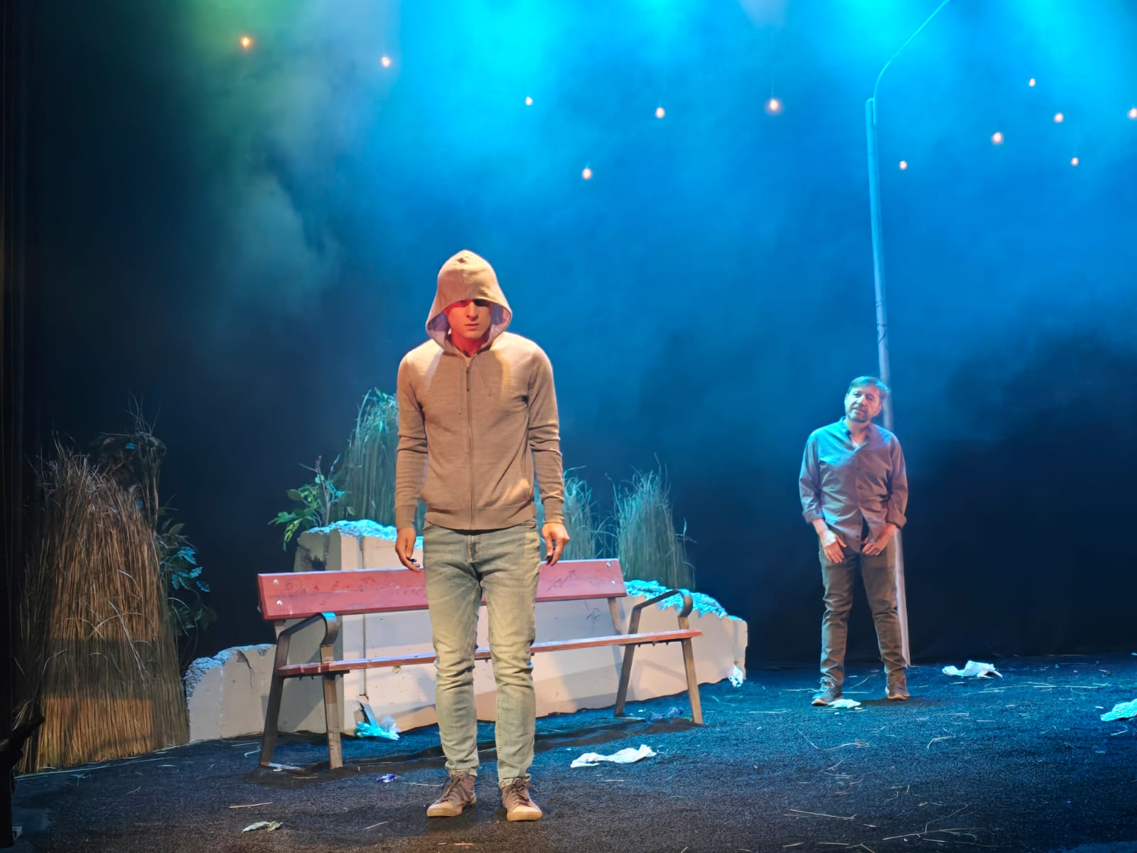 Las danzas tradicionales arrancan las primeras ovaciones de la Feria de Teatro