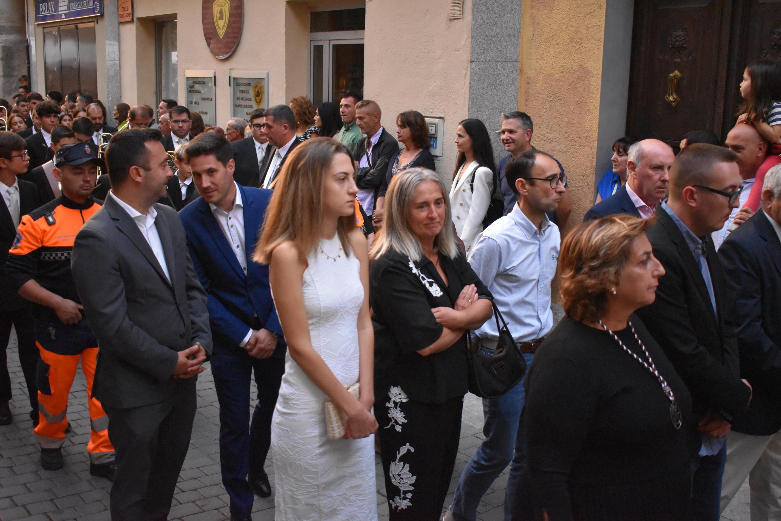 Santa Teresa regresa a clausura entre vítores y lágrimas en Alba de Tormes