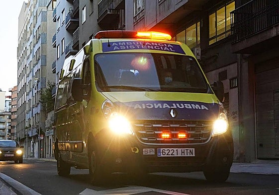 Imagen de una ambulancia del Sacyl.