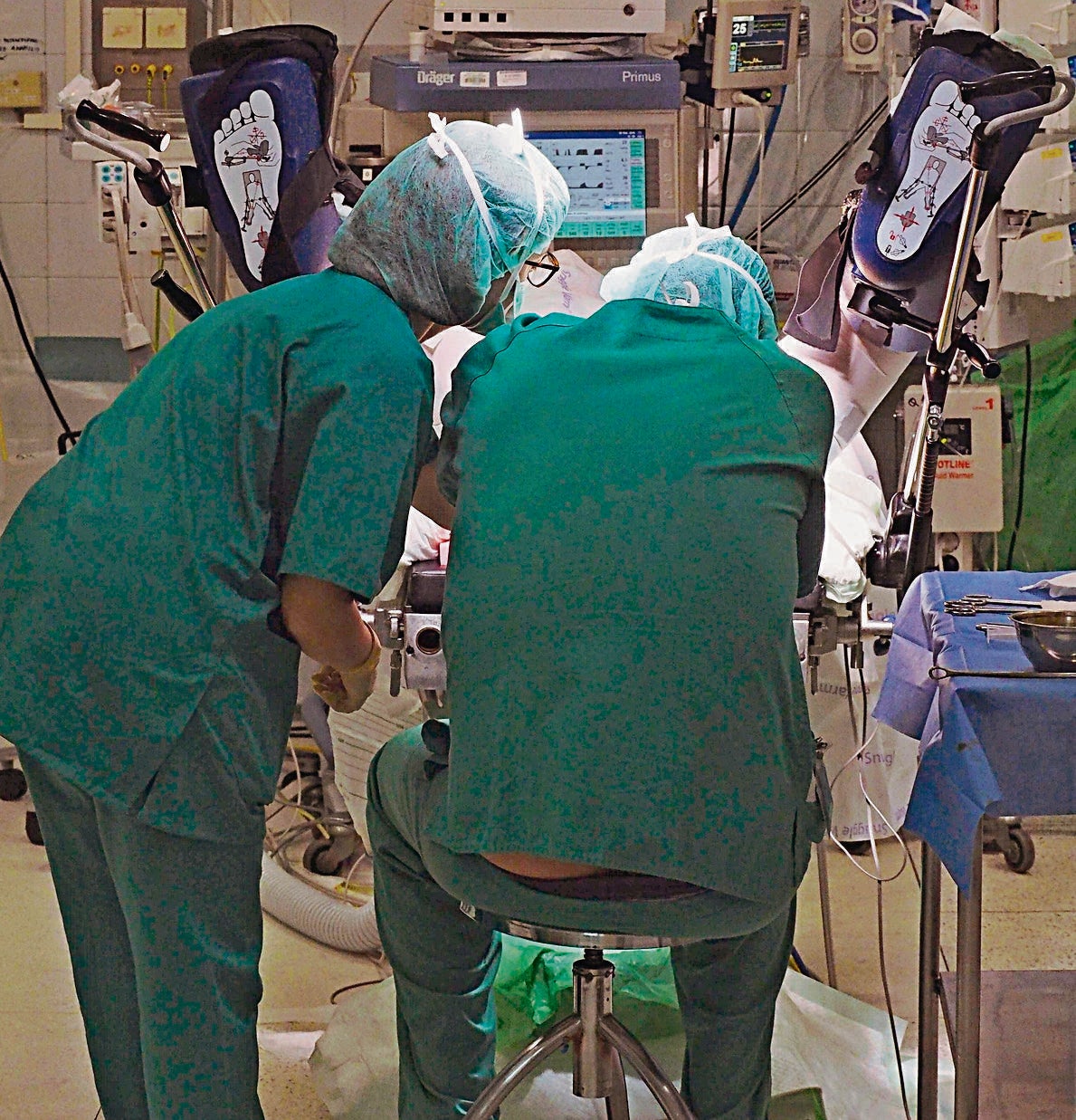 Personal de Ginecología del Hospital de Salamanca, en una intervención