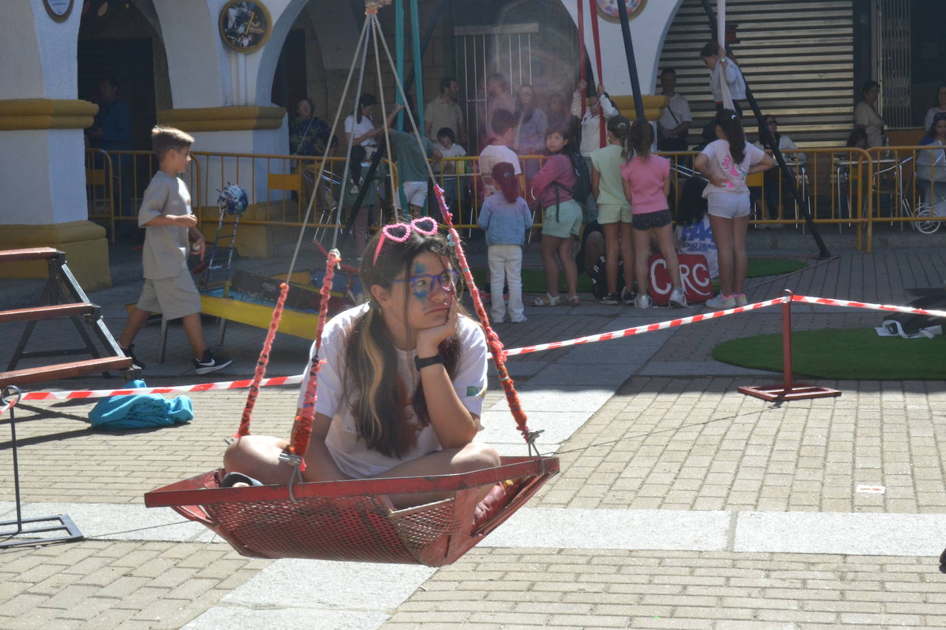 Los futuros espectadores se divierten en la Feria de Teatro