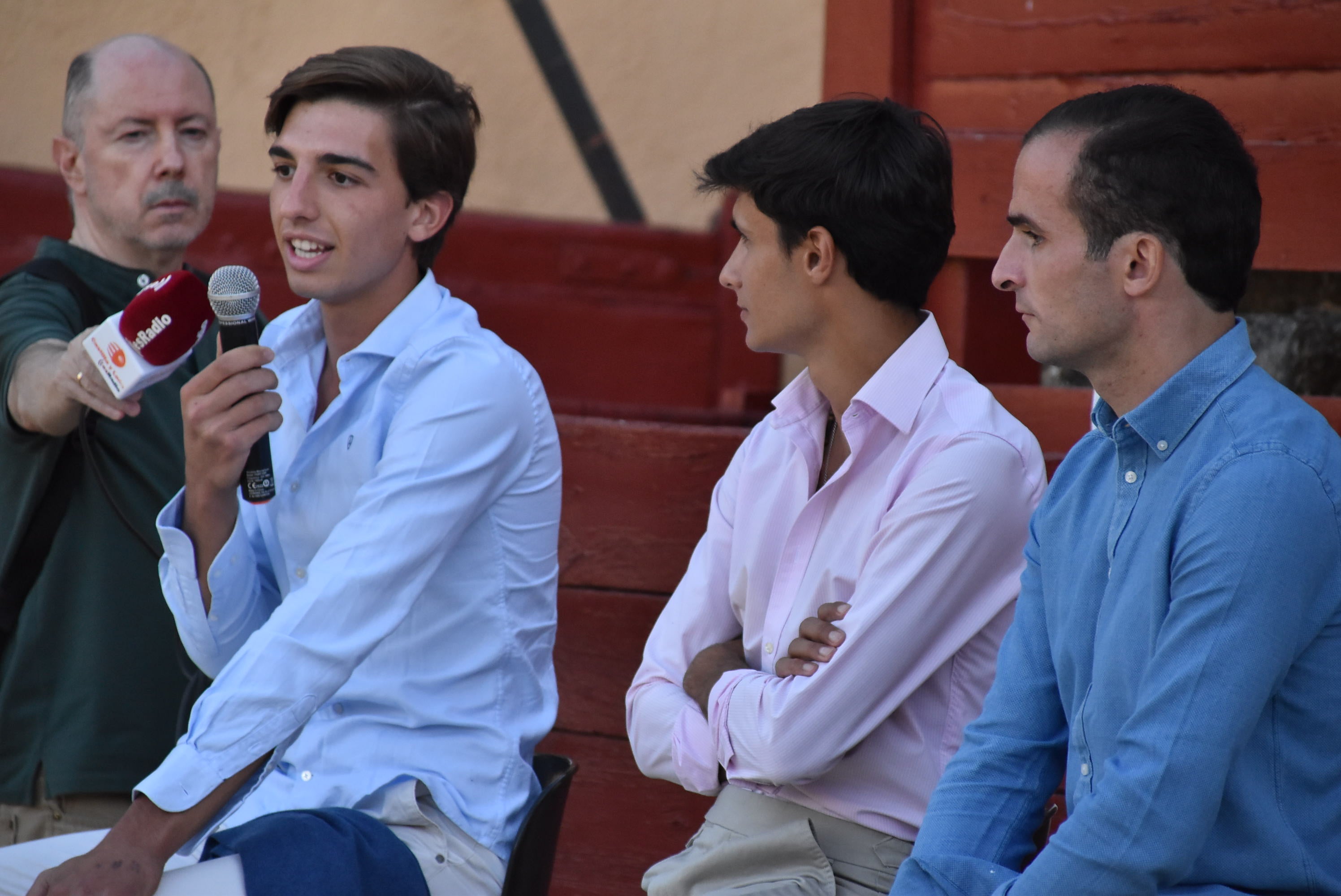 Damián Castaño, Manuel Diosleguarde y Julio Norte animan a los aficionados a llenar &quot;La Ancianita&quot; el día 8