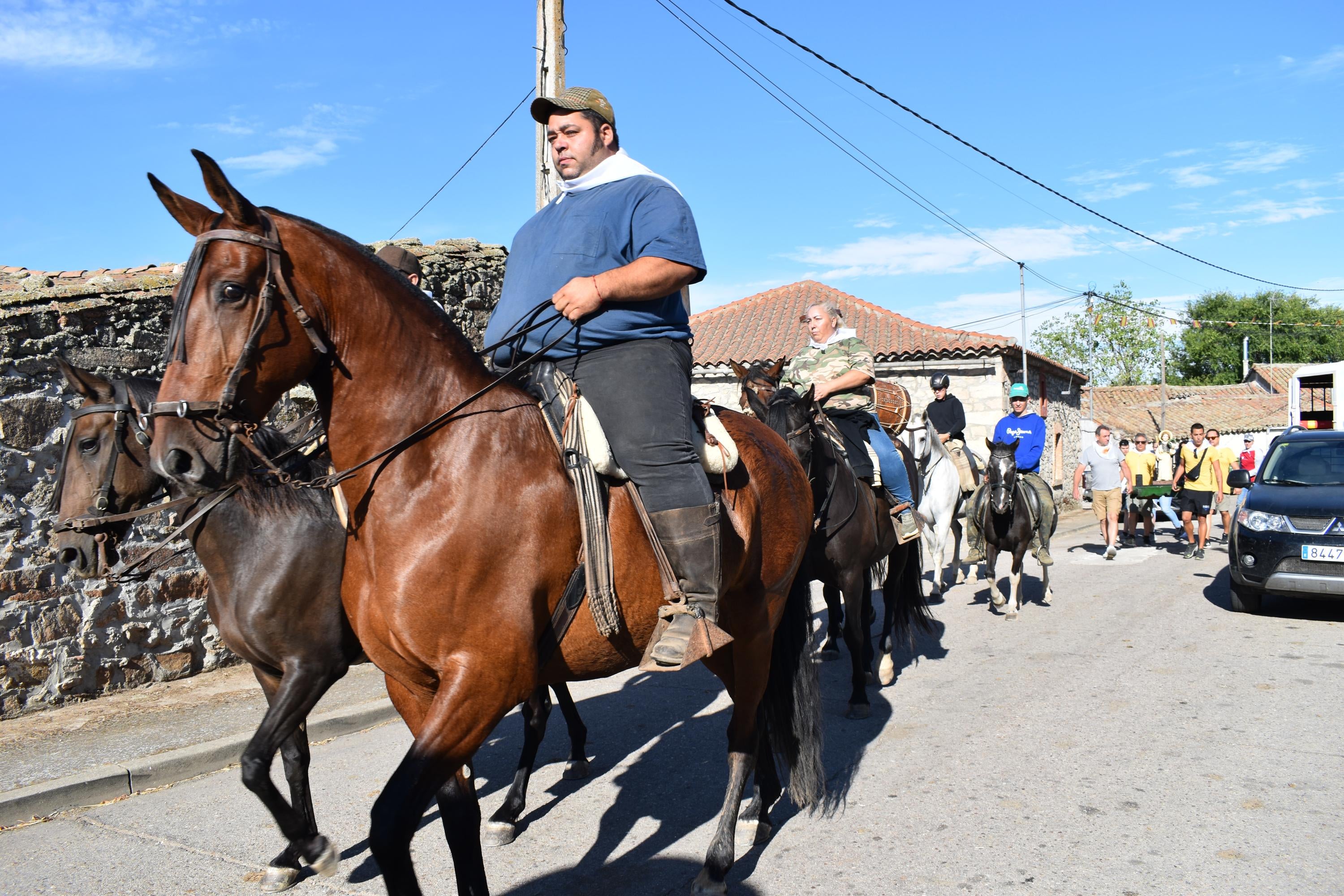 Unión y esperanza con la primera piedra para recuperar la antigua ermita de la Cuesta de San Pelayo