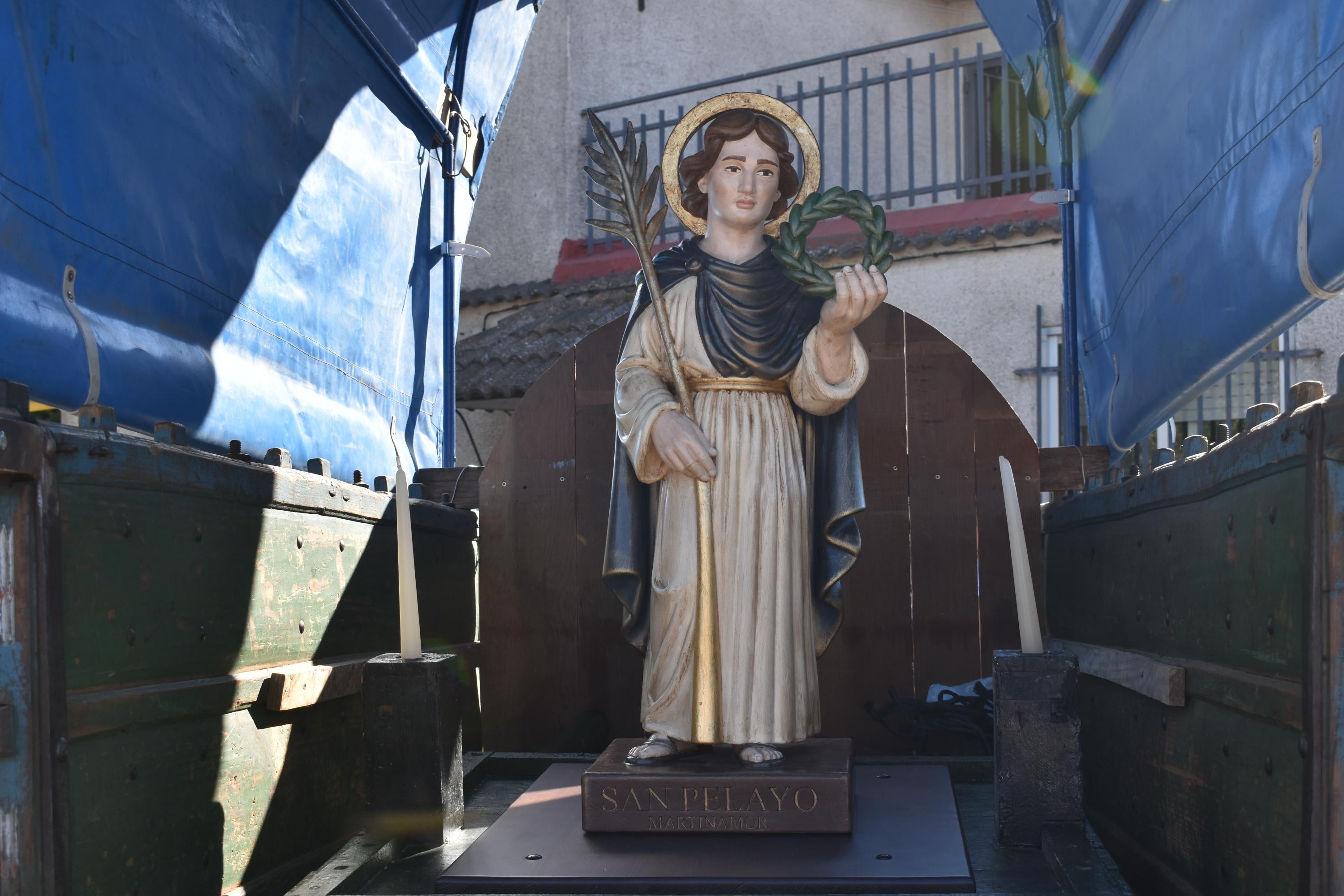 Unión y esperanza con la primera piedra para recuperar la antigua ermita de la Cuesta de San Pelayo