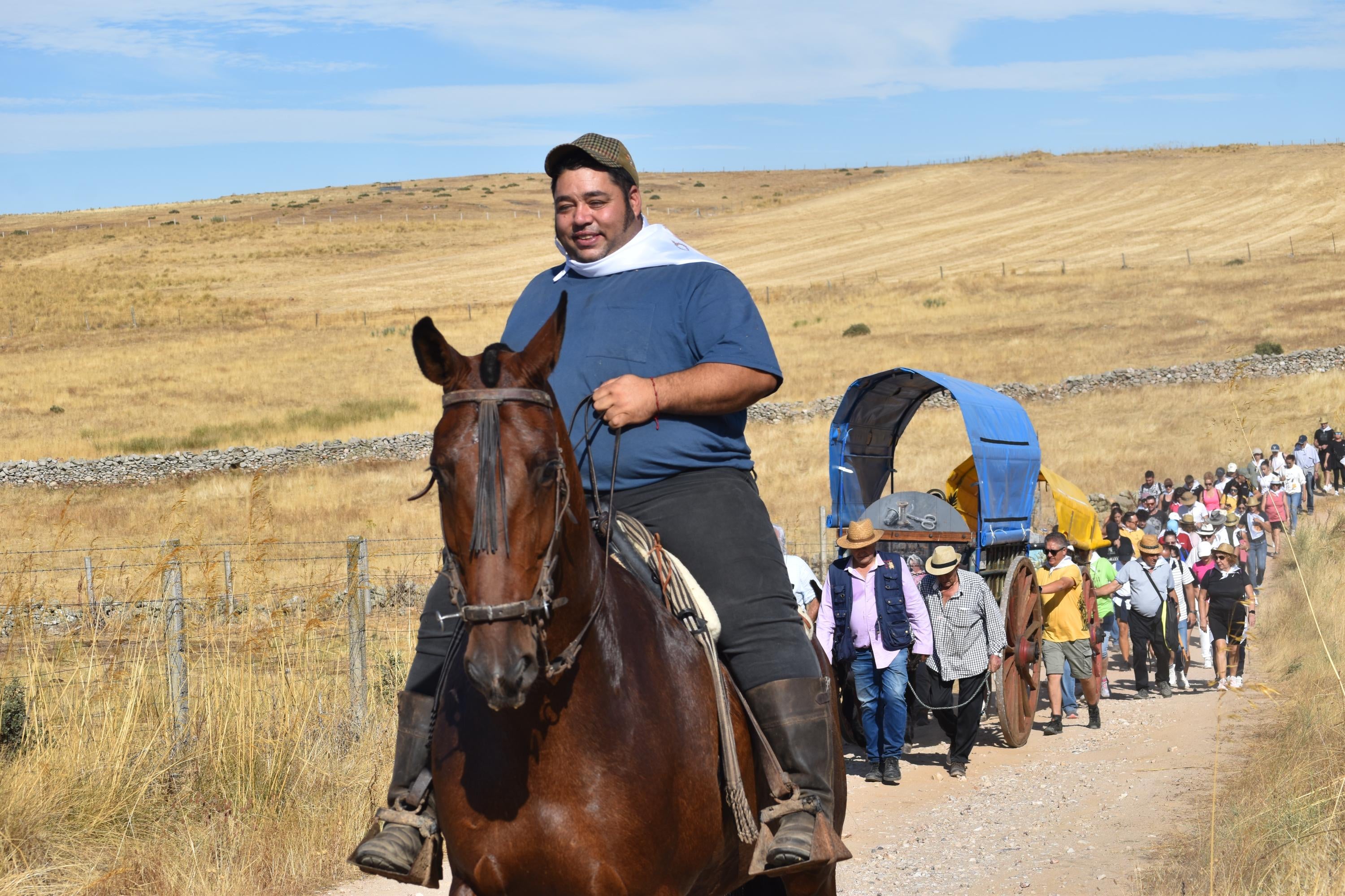 Unión y esperanza con la primera piedra para recuperar la antigua ermita de la Cuesta de San Pelayo