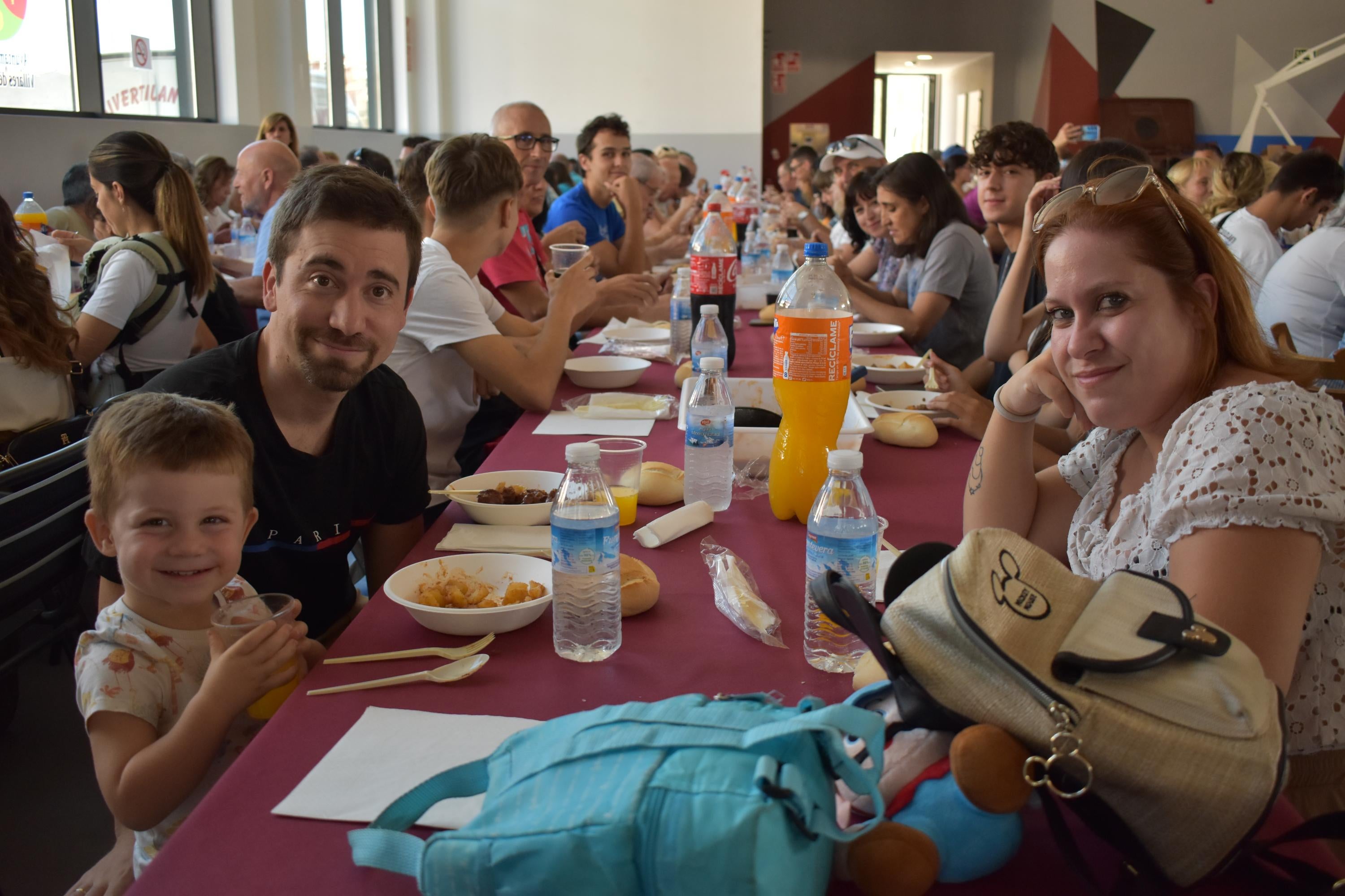 Villares de la Reina mezcla gastronomía y solidaridad a favor de los afectados del incendio de Cipérez