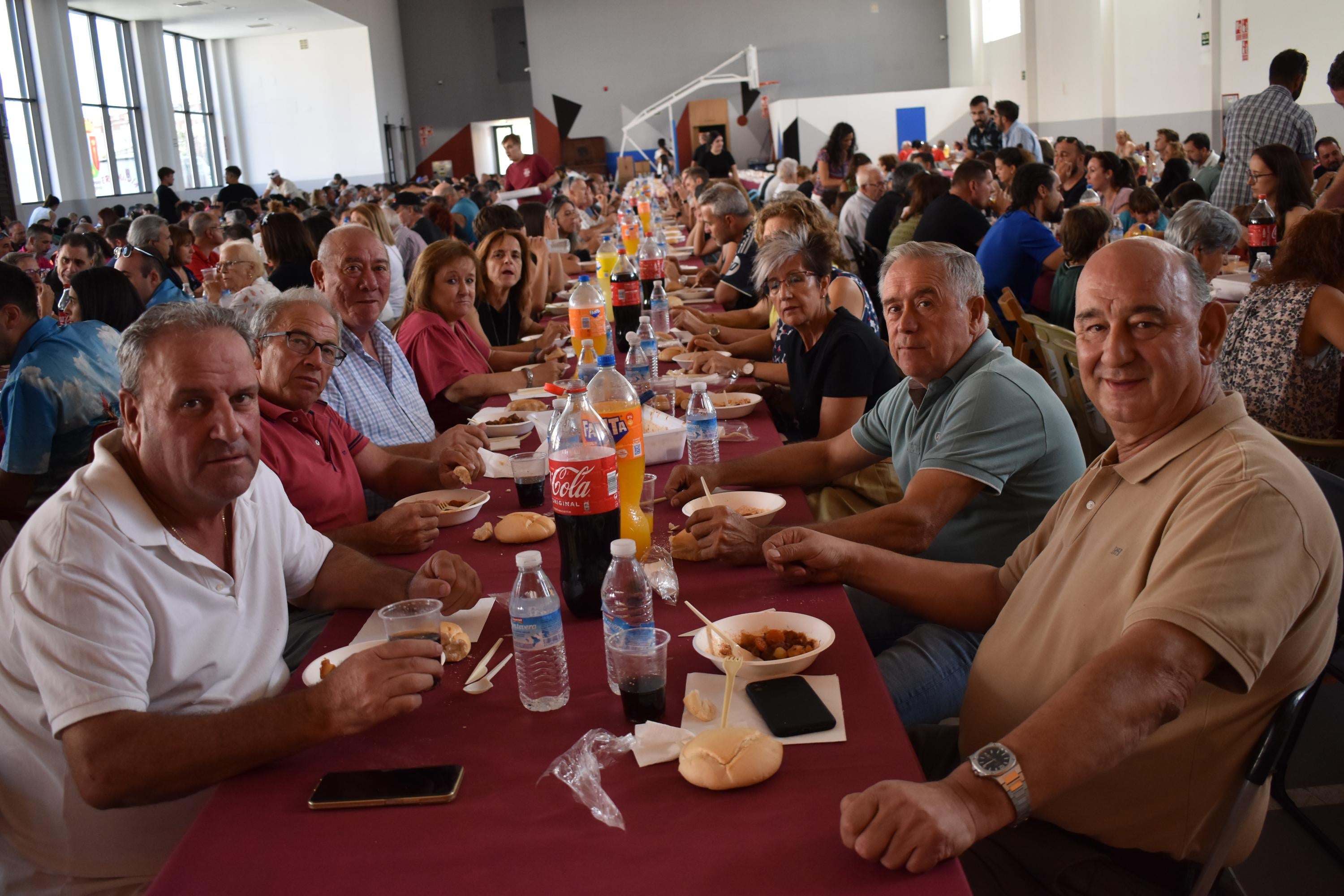 Villares de la Reina mezcla gastronomía y solidaridad a favor de los afectados del incendio de Cipérez