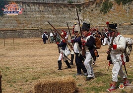 Las tropas avanzan durante la recreación diurna