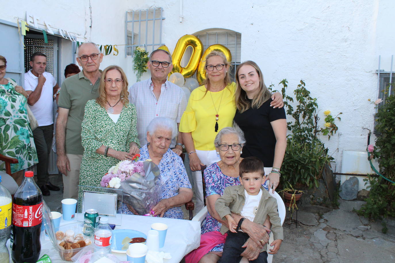 Berrocal de Salvatierra felicita a Paulina Ramos por su centenario