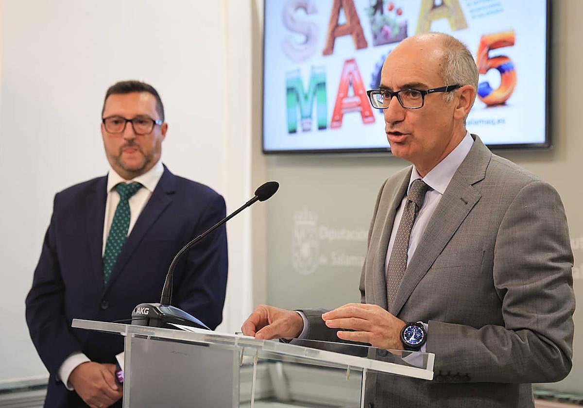 Javier Iglesias, en un momento de la presentación de Salamaq.