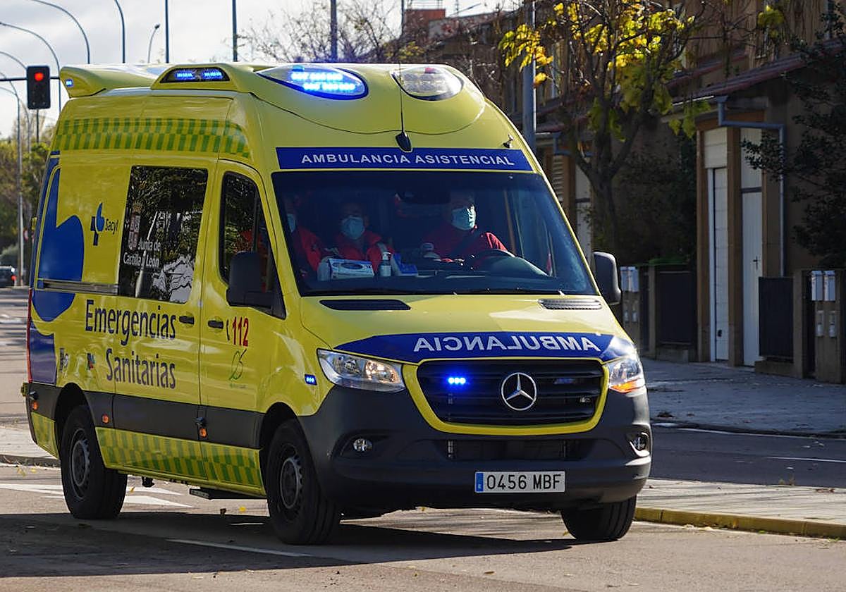 Una mujer de 68 años herida en una colisión por alcance en la avenida del Padre Ignacio Ellacuría