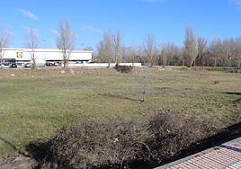 La parcela de Santa Marta de Tormes en la que se construirán las 27 viviendas protegidas en bloque.
