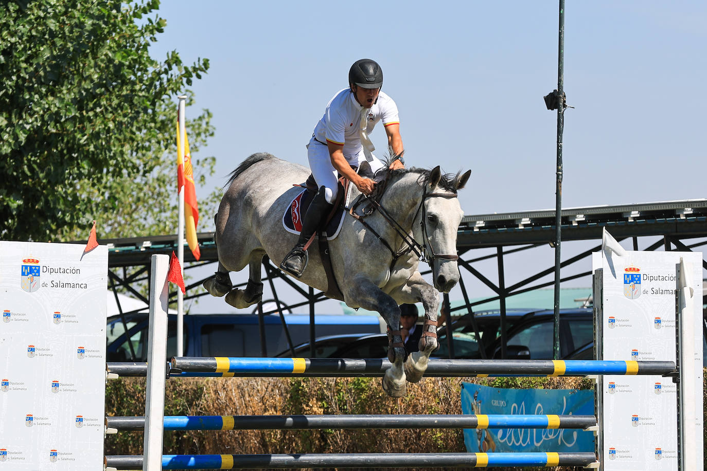 Ambientazo en la primera jornada de un concurso de saltos que enamora a Salamanca
