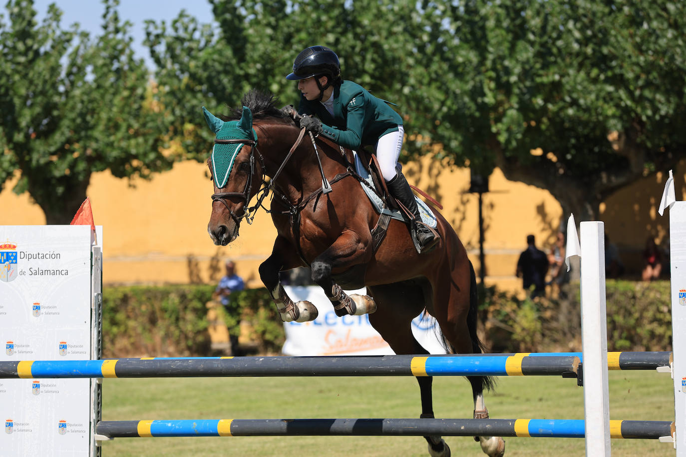 Ambientazo en la primera jornada de un concurso de saltos que enamora a Salamanca