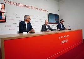 Xosé Bustelo, José Miguel Mateos y Francisco Lorenzo-Martín.