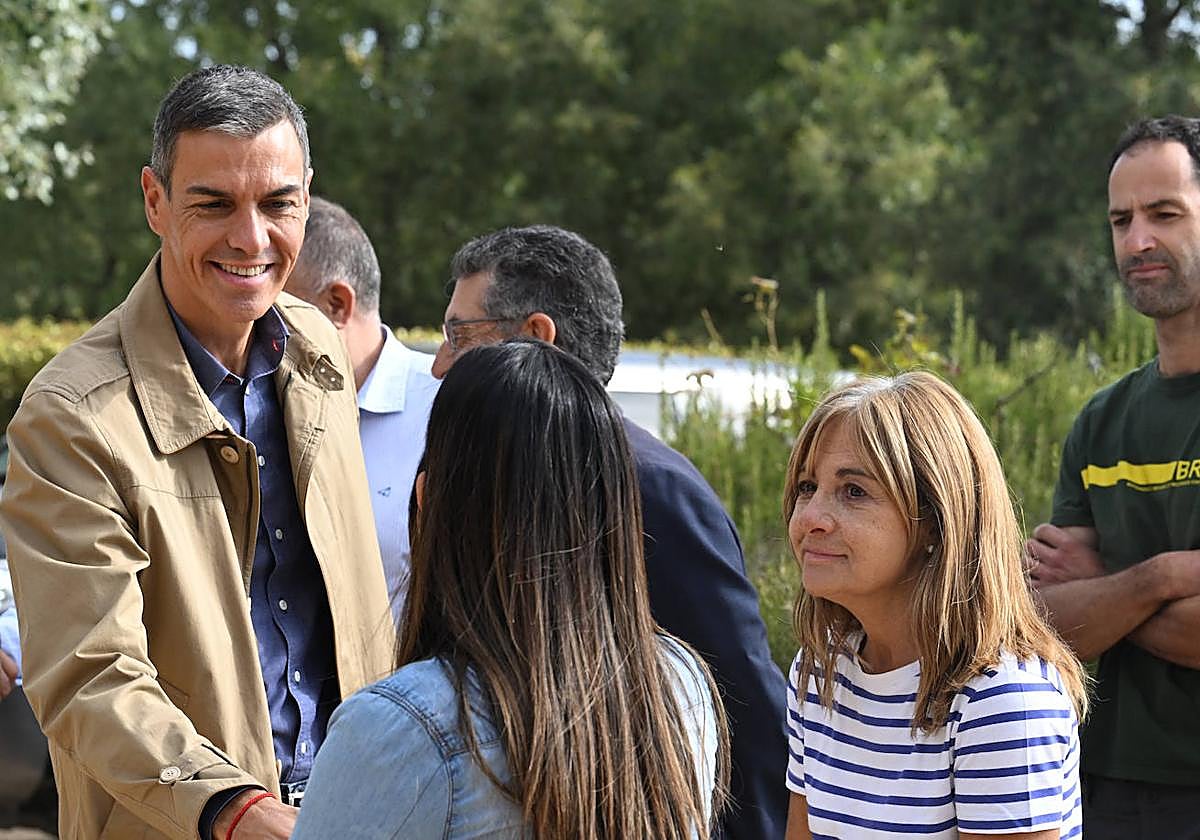 El presidente del Gobierno, Pedro Sánchez, durante su visita a Tabuyo del Monte.