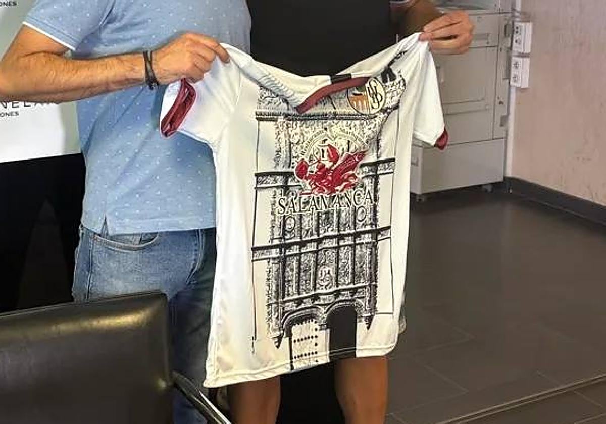 ¿Le parece bonita la nueva camiseta del Salamanca UDS?