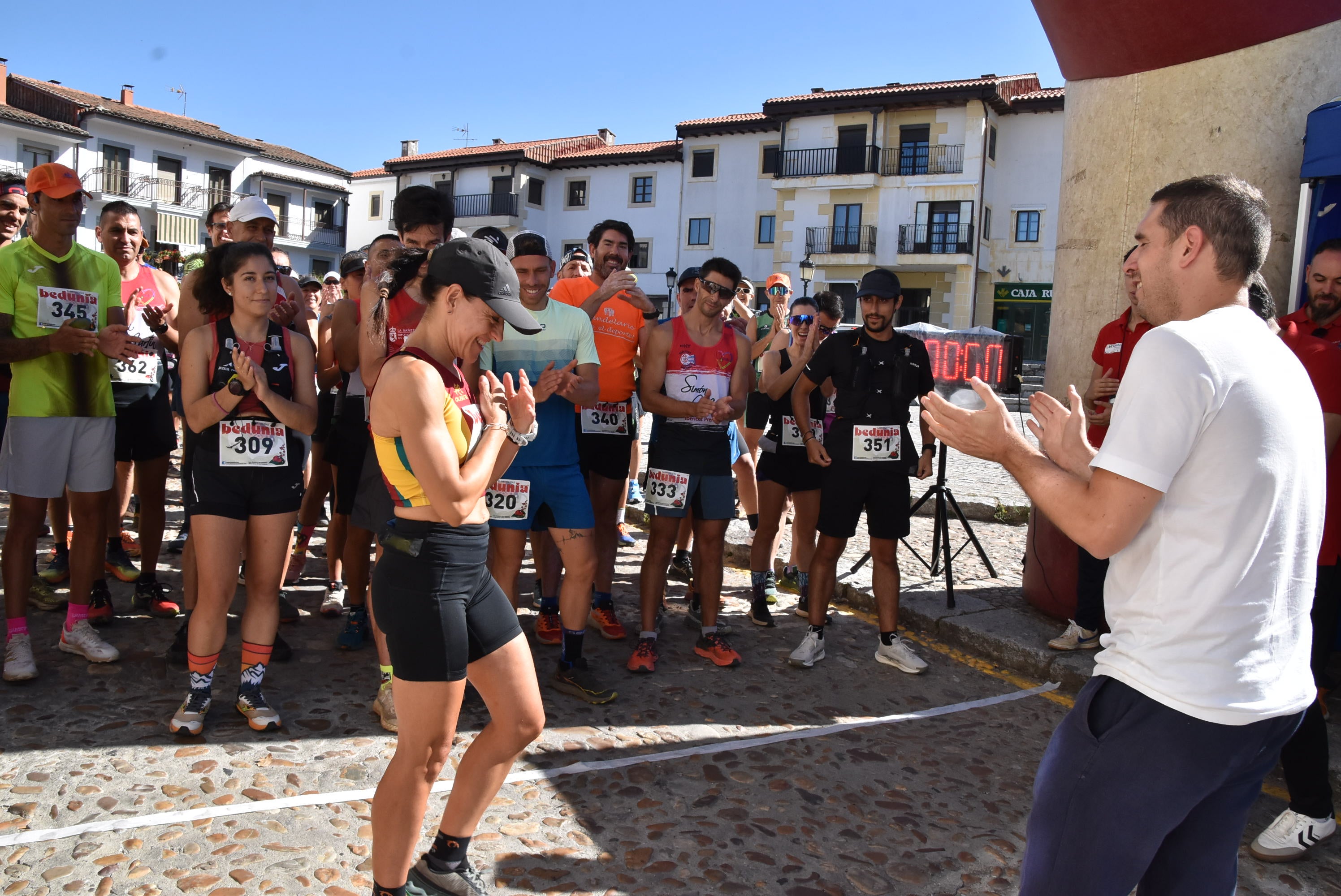 Álvaro García y Verónica Sánchez ganan en la Arrebatacapas de Candelario