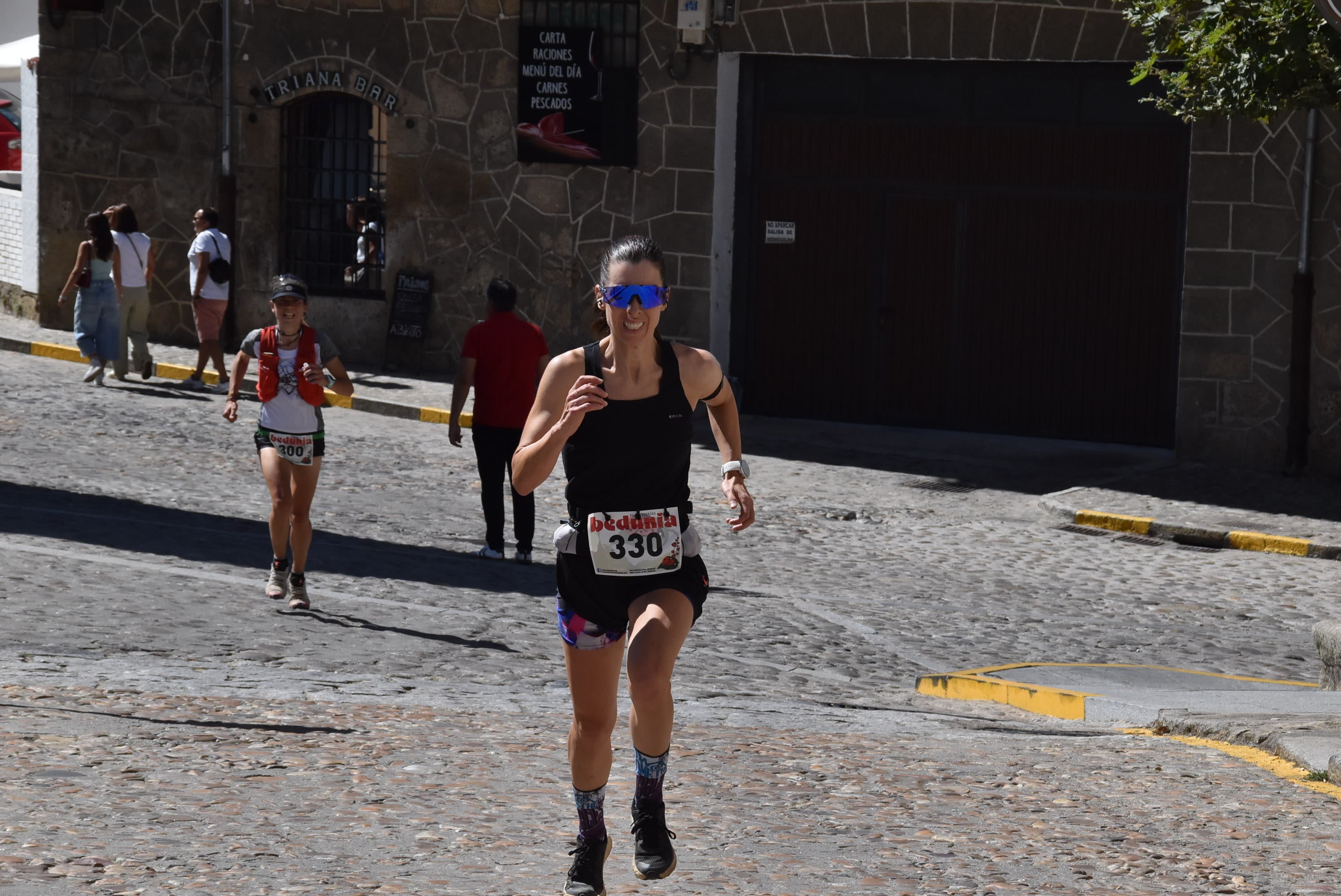 Álvaro García y Verónica Sánchez ganan en la Arrebatacapas de Candelario