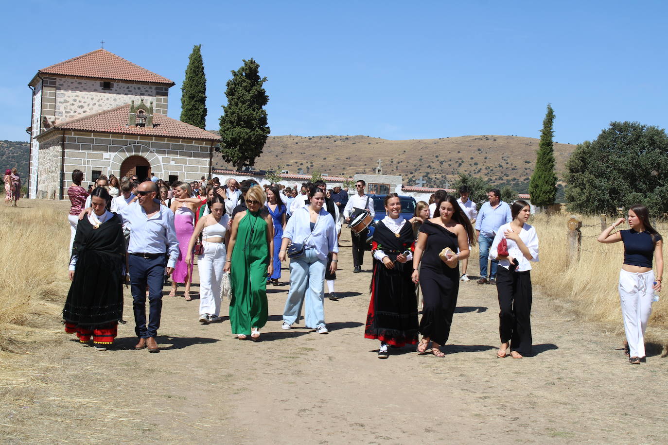 Los quintos protagonizan el día de fiesta en Gallegos de Solmirón