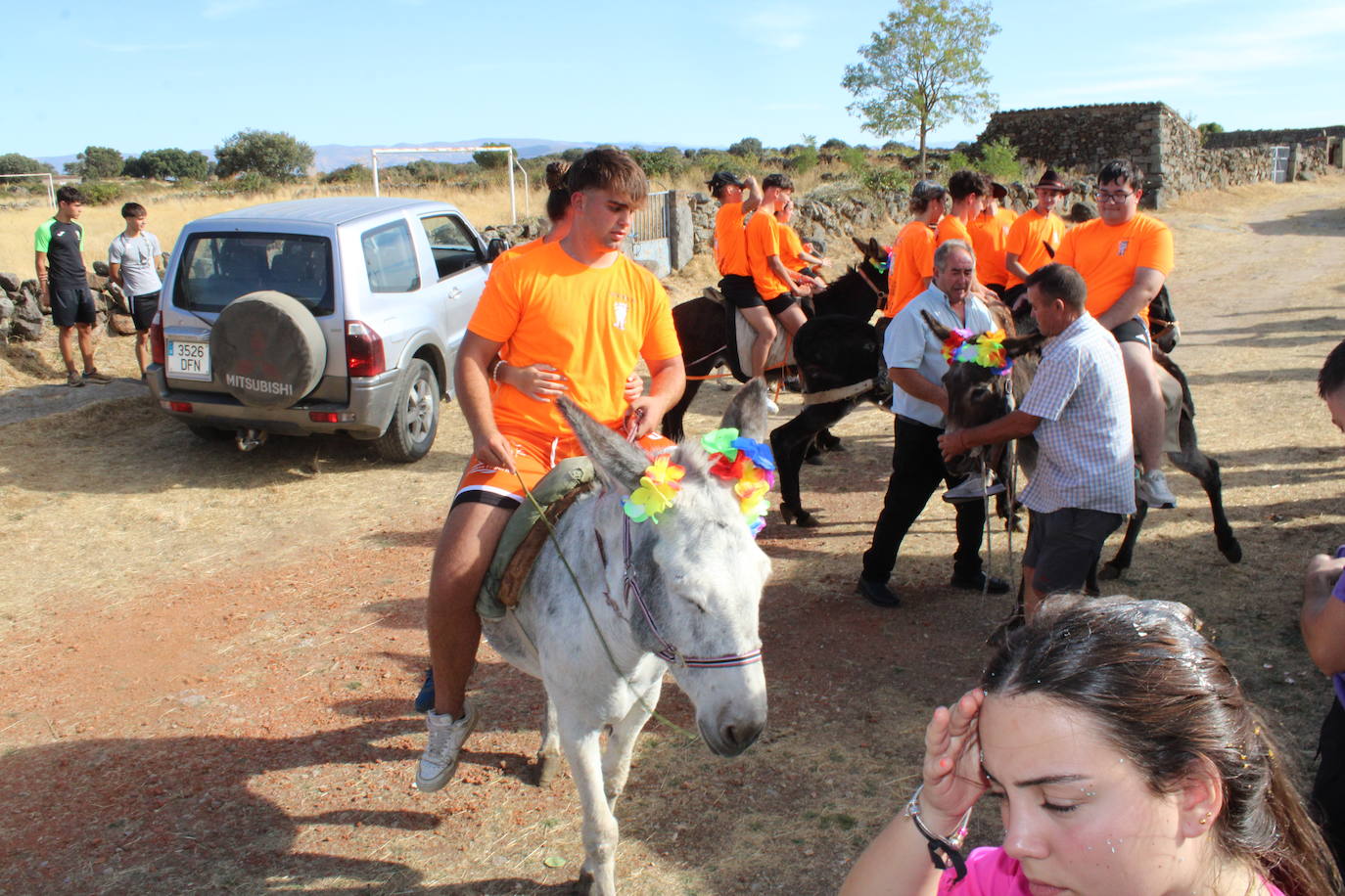 Los quintos protagonizan el día de fiesta en Gallegos de Solmirón