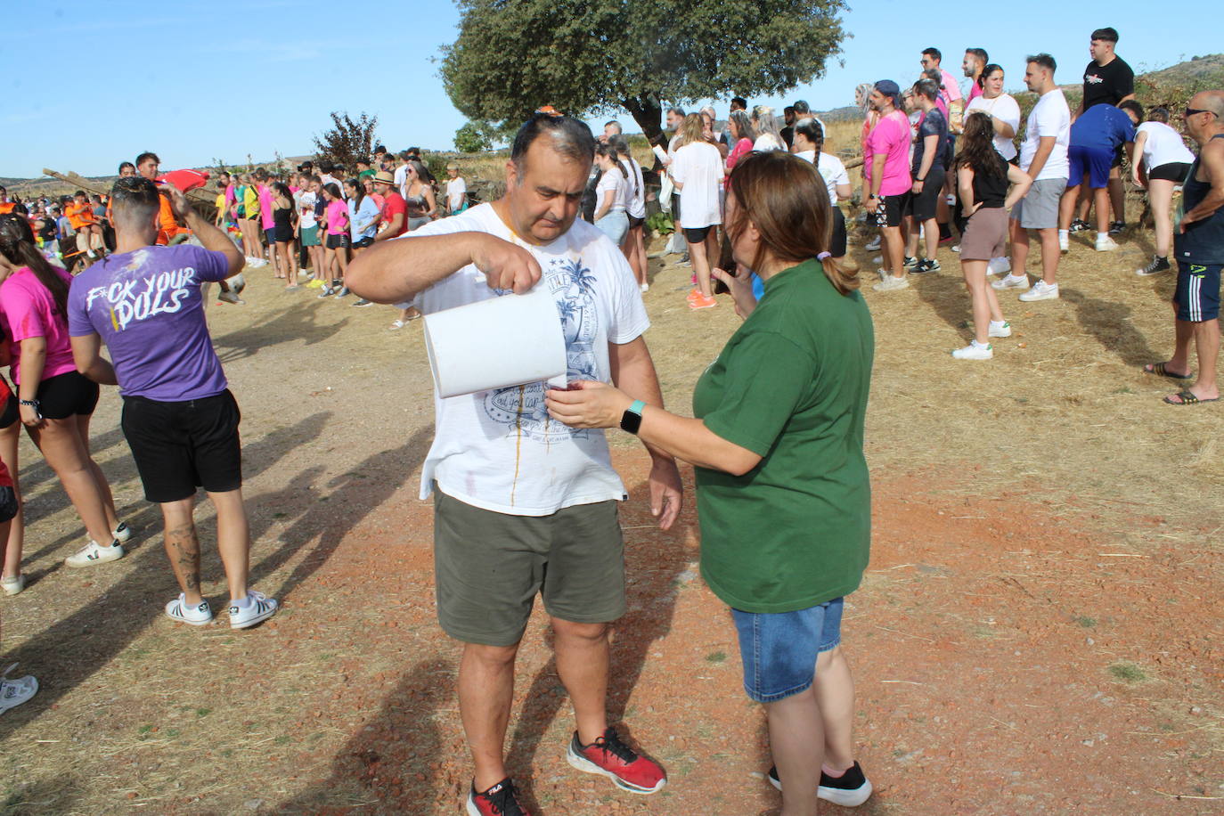 Los quintos protagonizan el día de fiesta en Gallegos de Solmirón