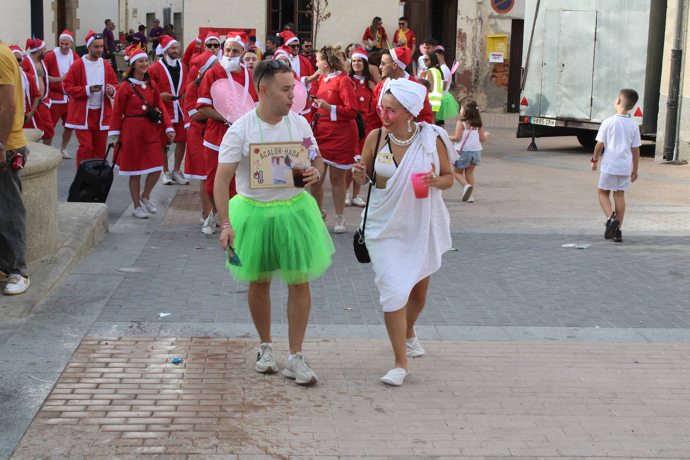 Ambiente joven para abrir la fiesta en Cespedosa de Tormes